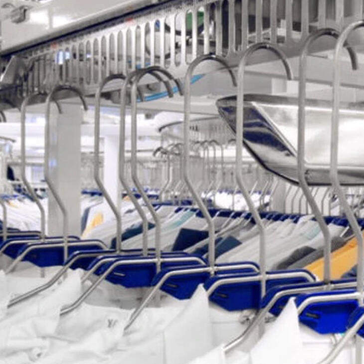 Kleiderband Systeme für reibungslosen Textilfluss
